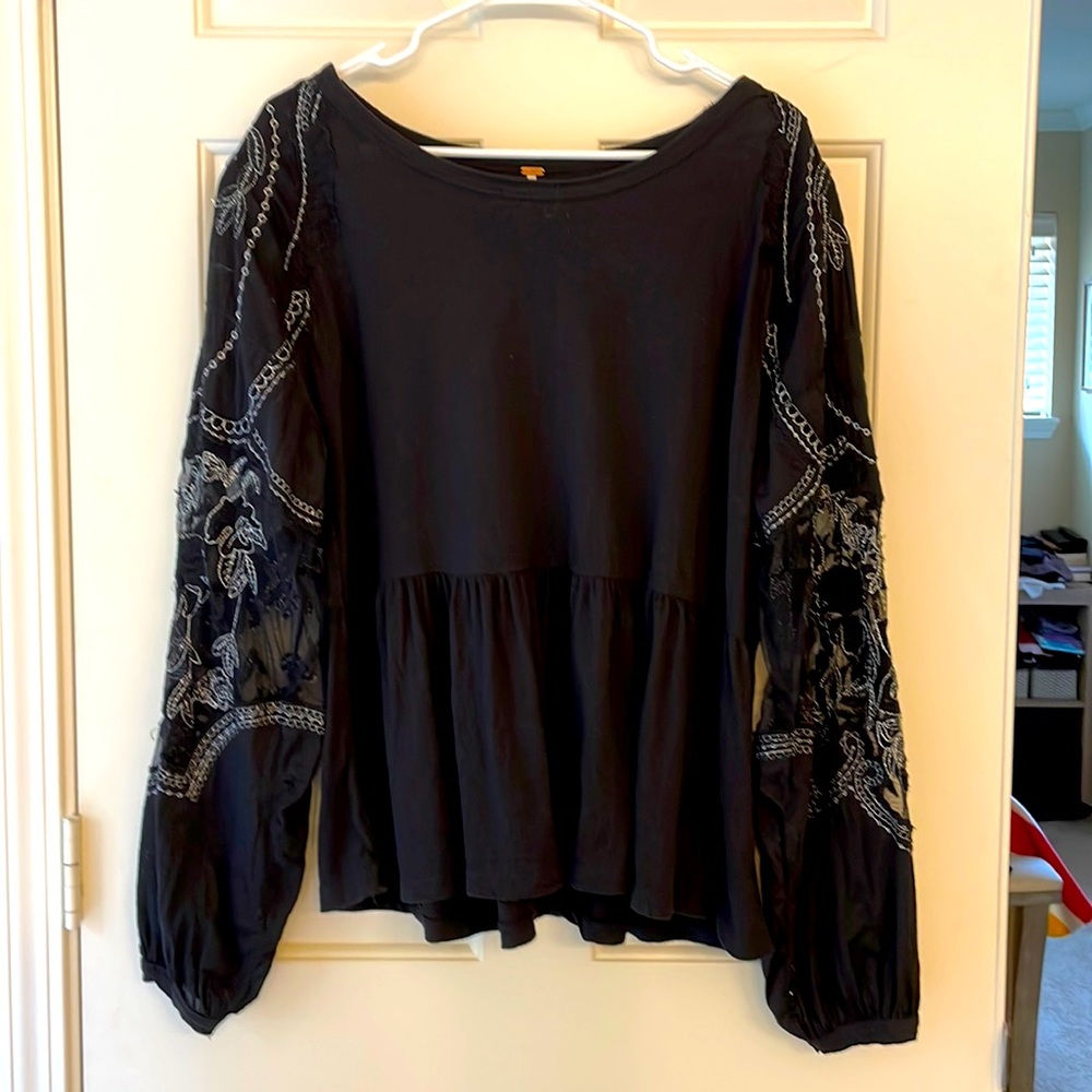 Free People black boho top with decorative sleeves silver stitching size…